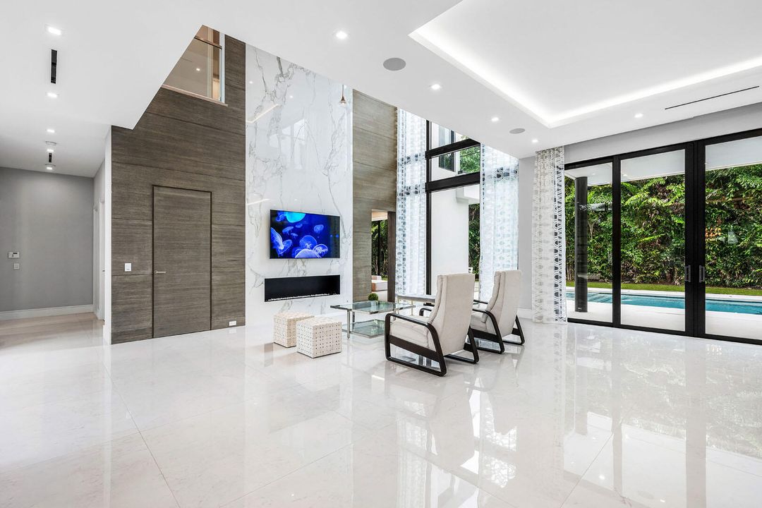 For Sale: $9,100,000 (5 beds, 6 baths, 6140 Square Feet)