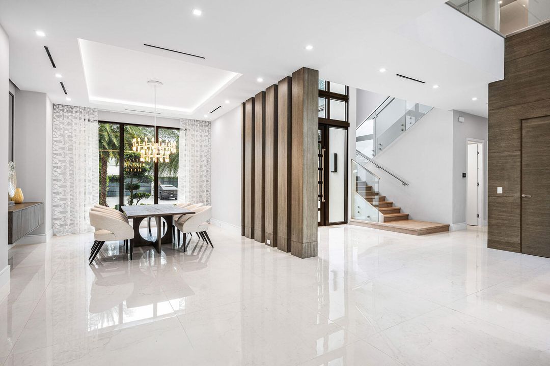 For Sale: $9,100,000 (5 beds, 6 baths, 6140 Square Feet)