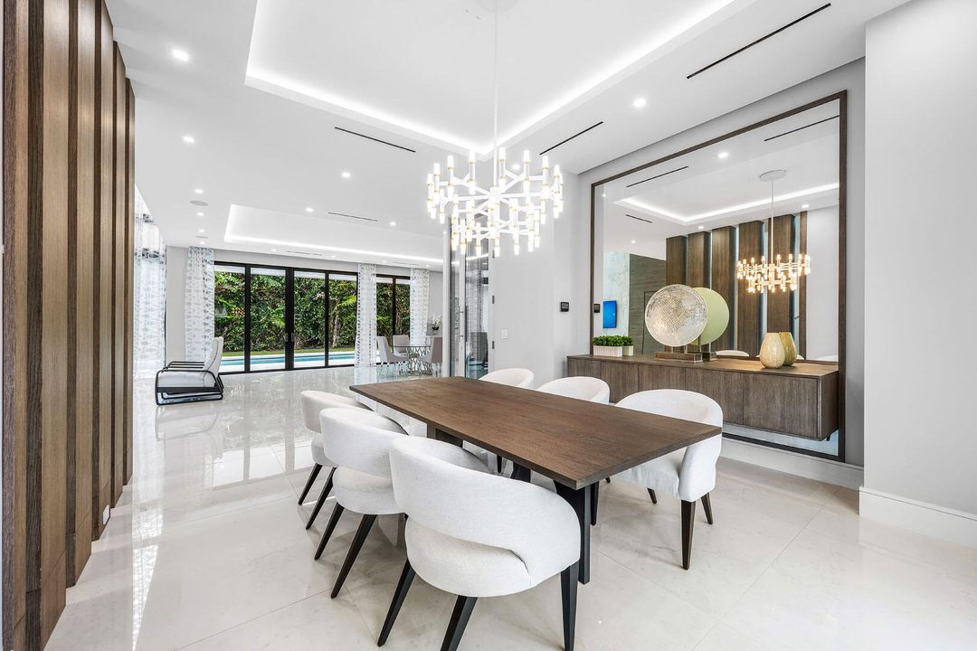 For Sale: $9,100,000 (5 beds, 6 baths, 6140 Square Feet)