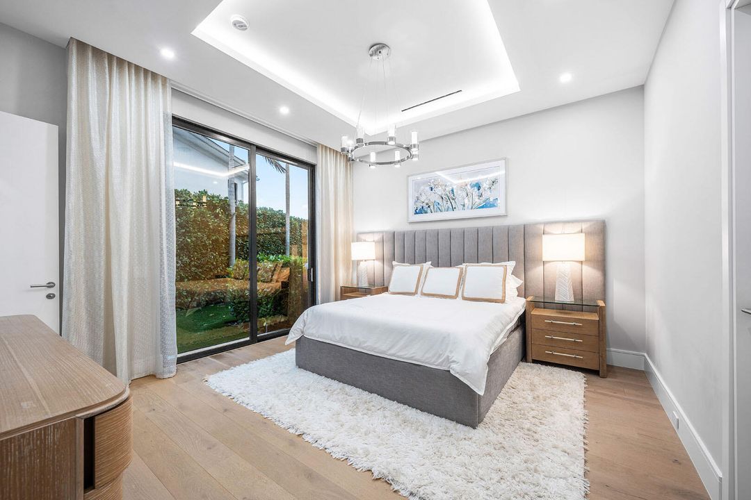 For Sale: $9,100,000 (5 beds, 6 baths, 6140 Square Feet)