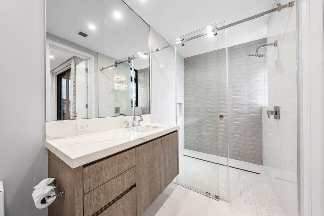 For Sale: $9,100,000 (5 beds, 6 baths, 6140 Square Feet)