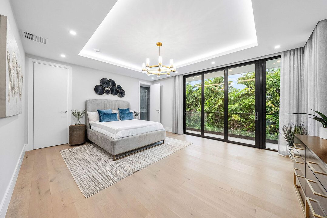 For Sale: $9,100,000 (5 beds, 6 baths, 6140 Square Feet)