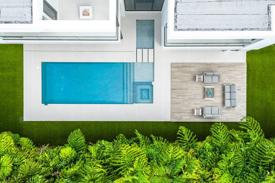 For Sale: $9,100,000 (5 beds, 6 baths, 6140 Square Feet)