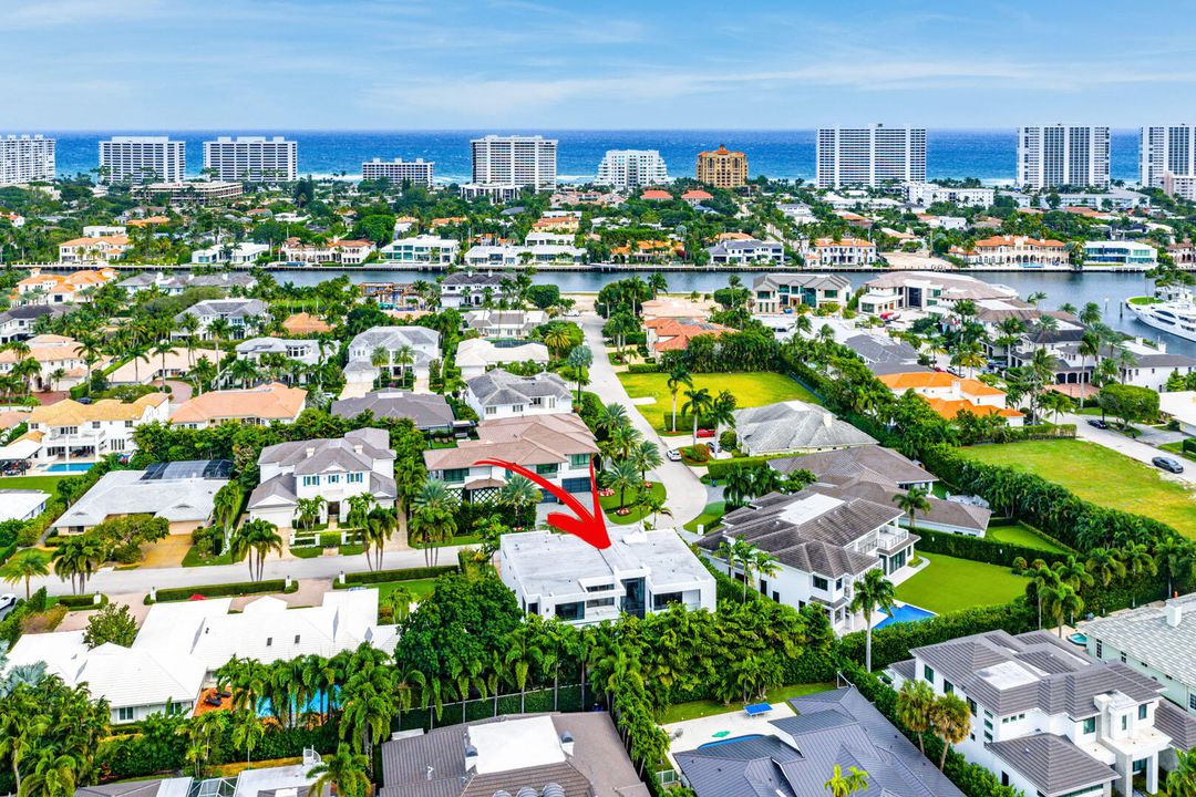 For Sale: $9,100,000 (5 beds, 6 baths, 6140 Square Feet)