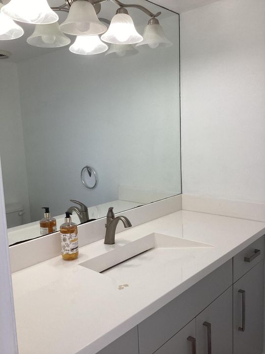 В аренду: $3,500 (2 спален, 2 ванн, 1400 Квадратных фут)