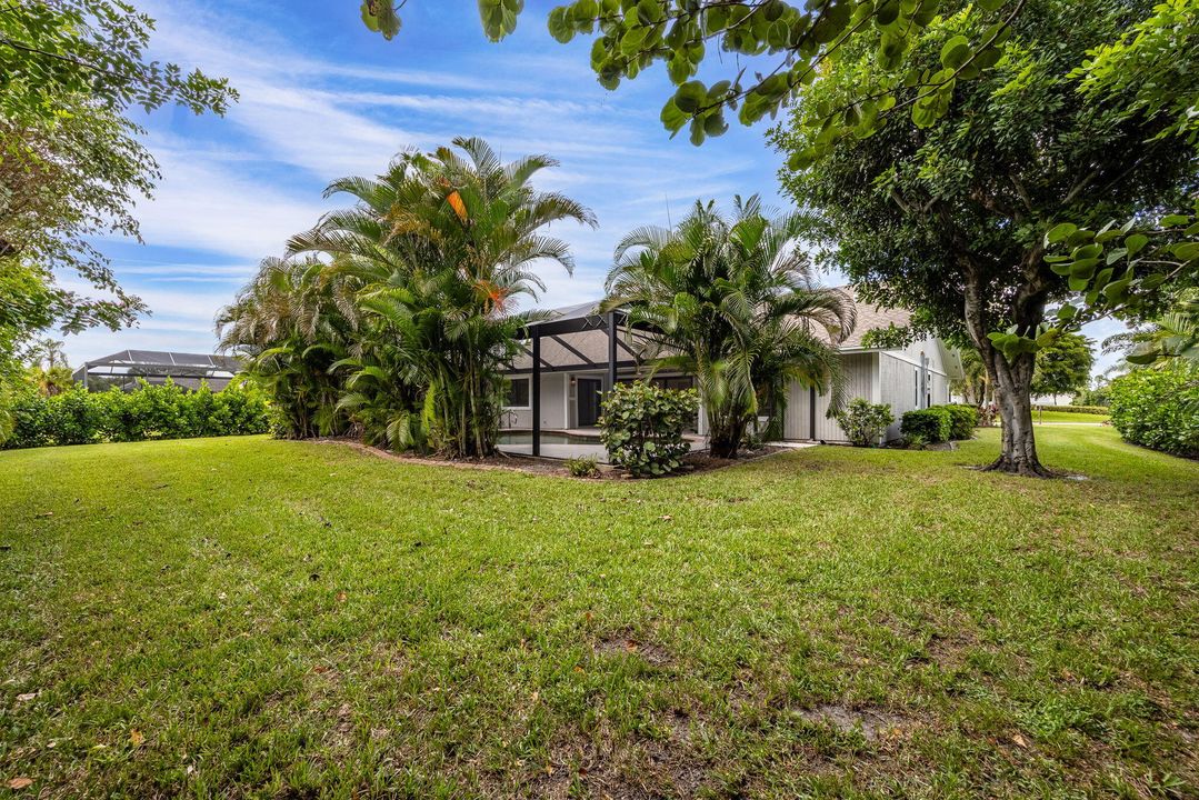 For Rent: $3,950 (4 beds, 2 baths, 1835 Square Feet)