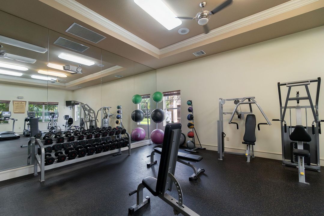 На продажу: $250,000 (1 спален, 1 ванн, 740 Квадратных фут)