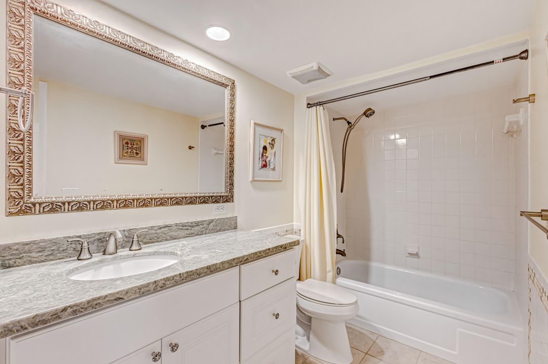 For Sale: $345,000 (2 beds, 2 baths, 1236 Square Feet)