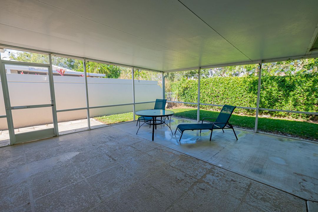 For Sale: $309,900 (2 beds, 2 baths, 1525 Square Feet)