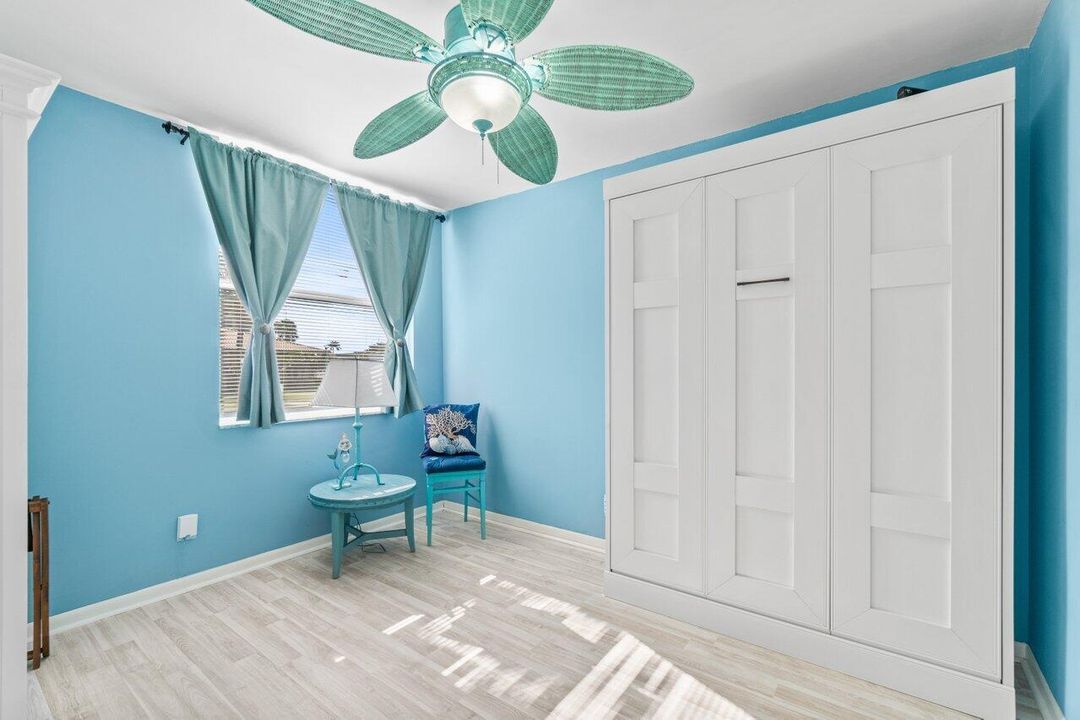 For Sale: $280,000 (1 beds, 1 baths, 1100 Square Feet)