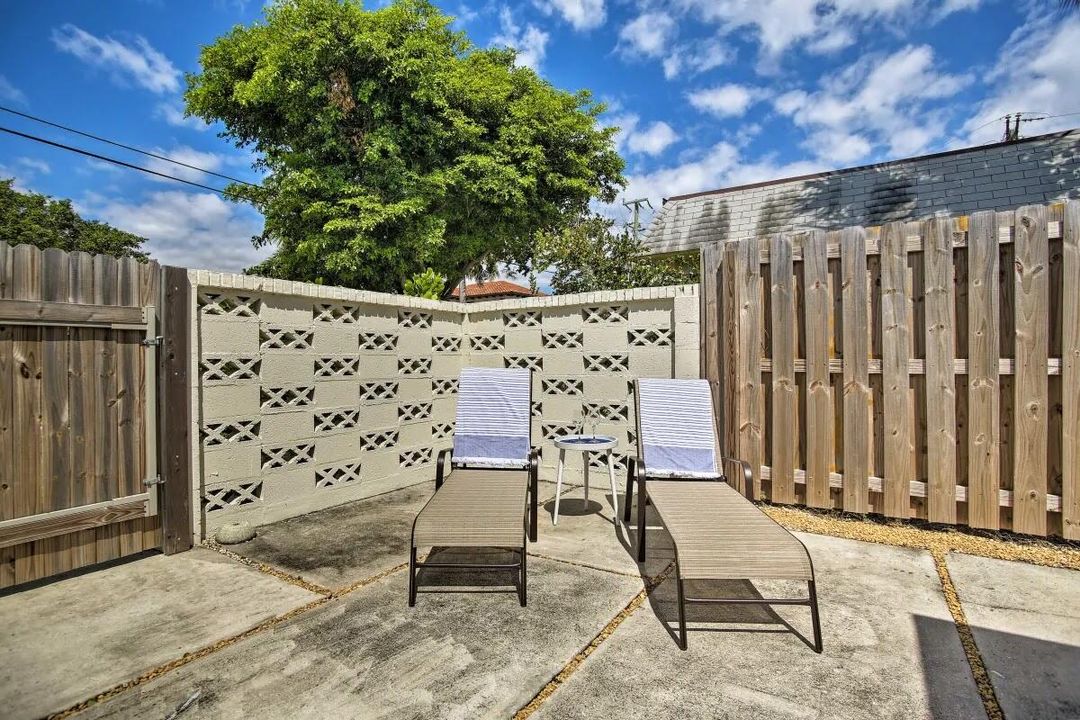 En Venta: $1,999,000 (4 camas, 2 baños, 1570 Pies cuadrados)