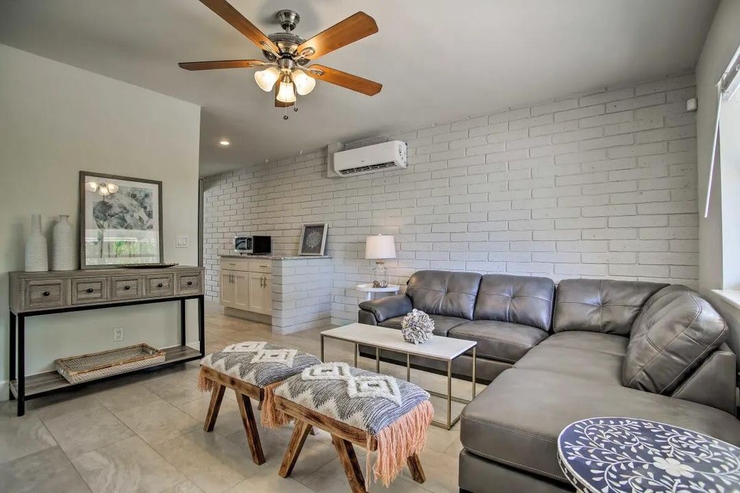 En Venta: $1,999,000 (4 camas, 2 baños, 1570 Pies cuadrados)