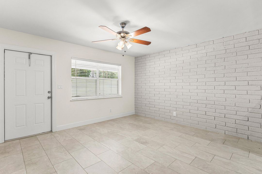 En Venta: $1,999,000 (4 camas, 2 baños, 1570 Pies cuadrados)