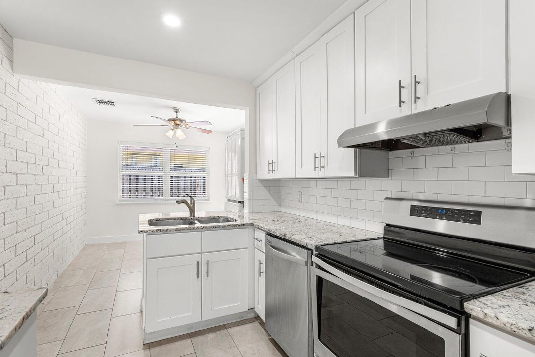 En Venta: $1,999,000 (4 camas, 2 baños, 1570 Pies cuadrados)