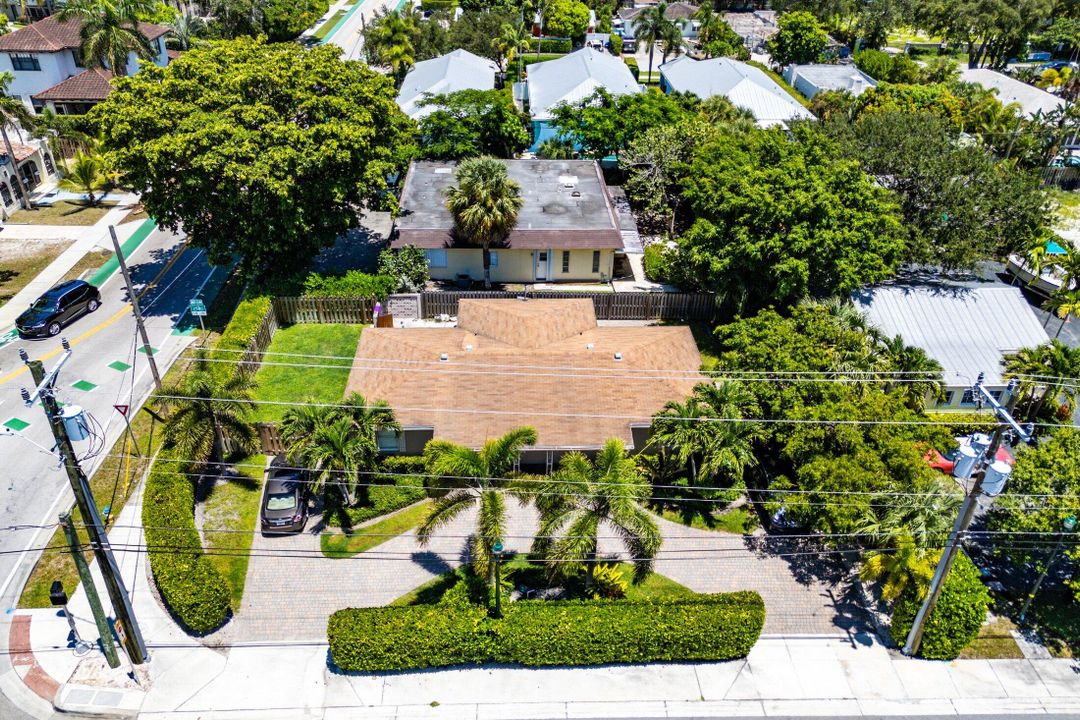 En Venta: $1,999,000 (4 camas, 2 baños, 1570 Pies cuadrados)