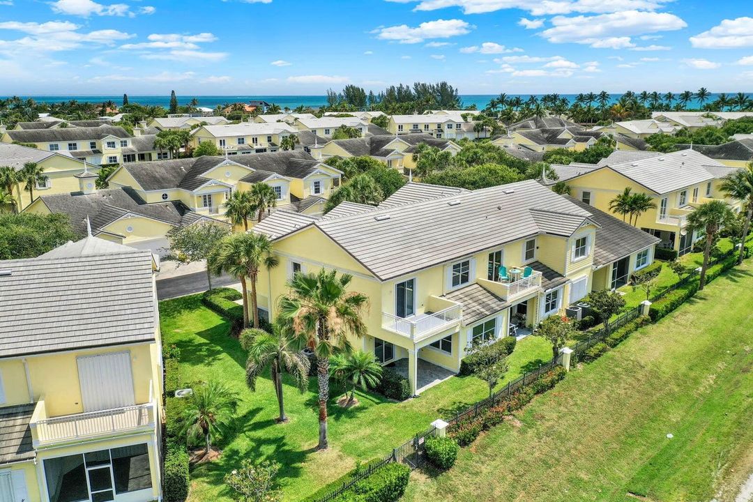 En Venta: $575,000 (2 camas, 2 baños, 2360 Pies cuadrados)