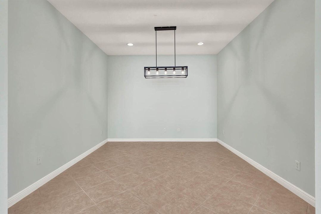 En Venta: $575,000 (2 camas, 2 baños, 2360 Pies cuadrados)