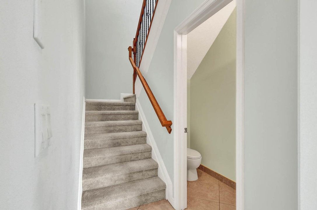 En Venta: $575,000 (2 camas, 2 baños, 2360 Pies cuadrados)