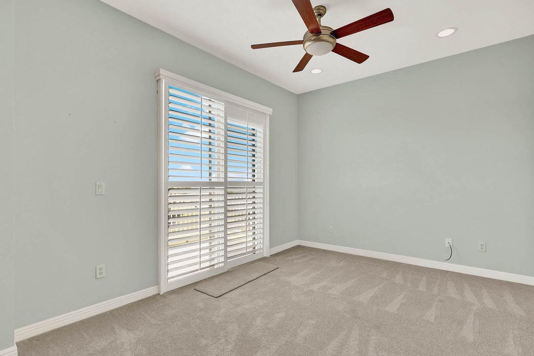 En Venta: $575,000 (2 camas, 2 baños, 2360 Pies cuadrados)