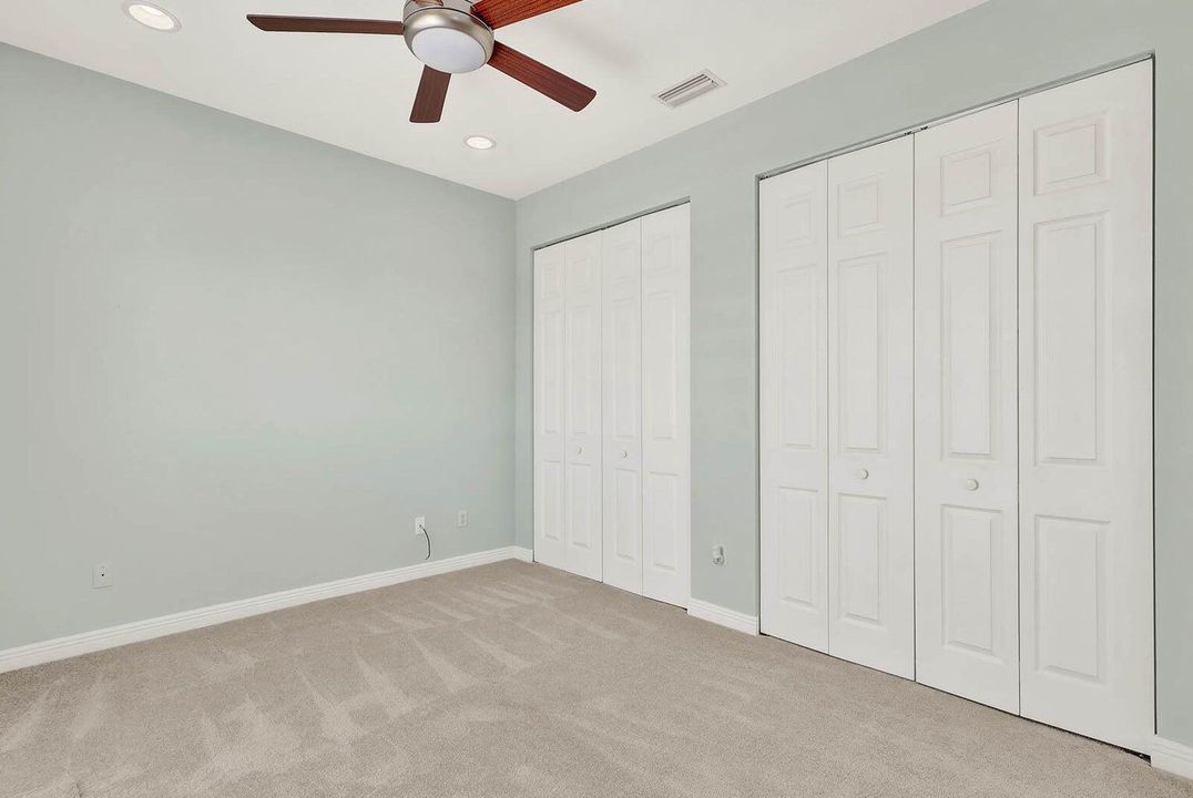 En Venta: $575,000 (2 camas, 2 baños, 2360 Pies cuadrados)