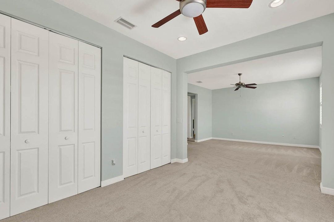 En Venta: $575,000 (2 camas, 2 baños, 2360 Pies cuadrados)