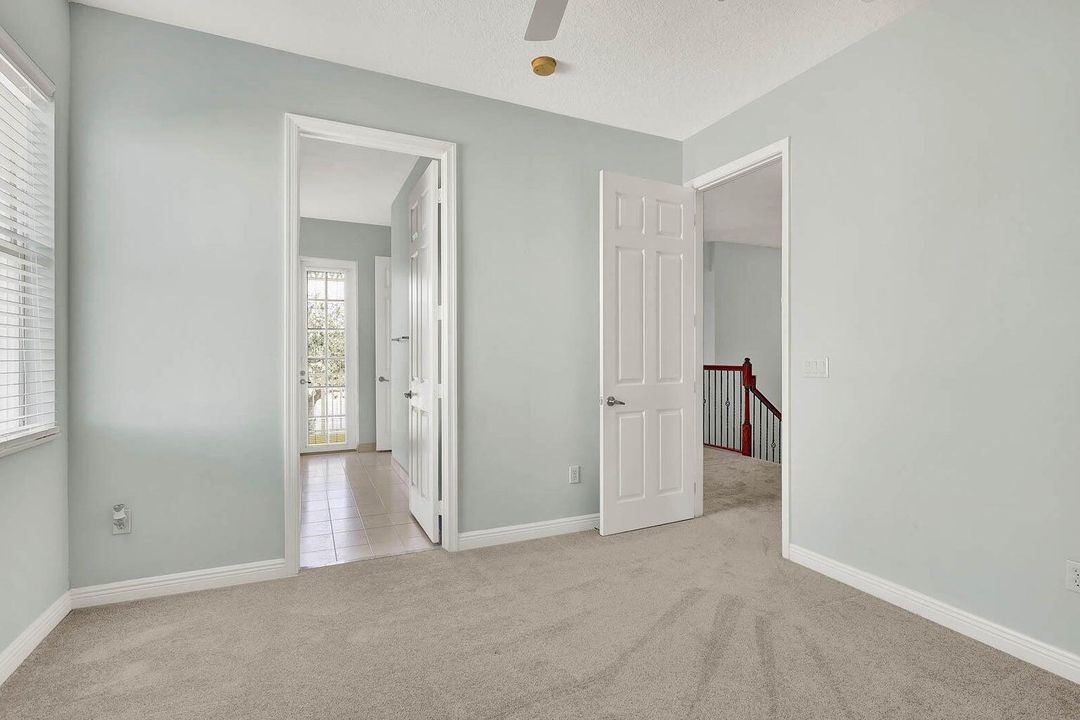 En Venta: $575,000 (2 camas, 2 baños, 2360 Pies cuadrados)