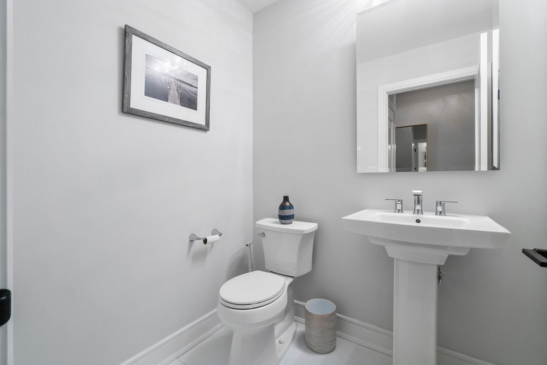 待售: $599,000 (1 贝兹, 1 浴室, 1096 平方英尺)