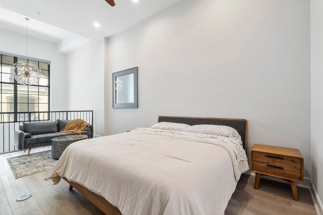 待售: $599,000 (1 贝兹, 1 浴室, 1096 平方英尺)