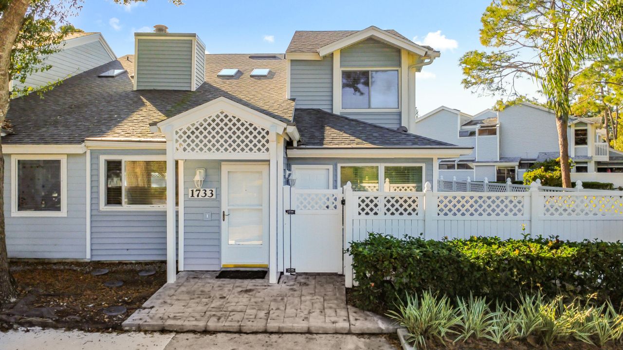 For Sale: $350,000 (3 beds, 2 baths, 1548 Square Feet)