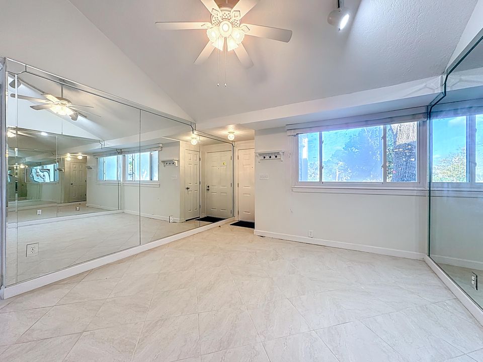 For Sale: $350,000 (3 beds, 2 baths, 1548 Square Feet)