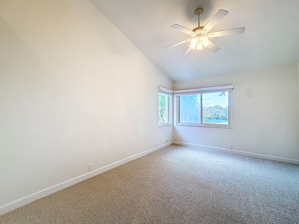 For Sale: $350,000 (3 beds, 2 baths, 1548 Square Feet)