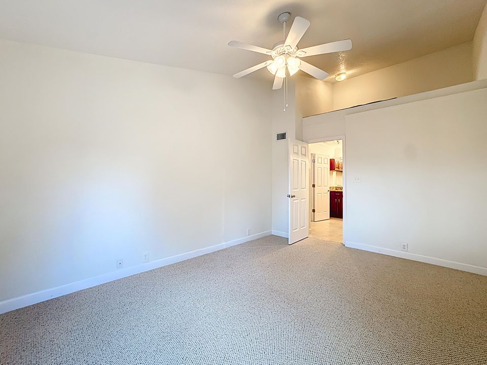 For Sale: $350,000 (3 beds, 2 baths, 1548 Square Feet)