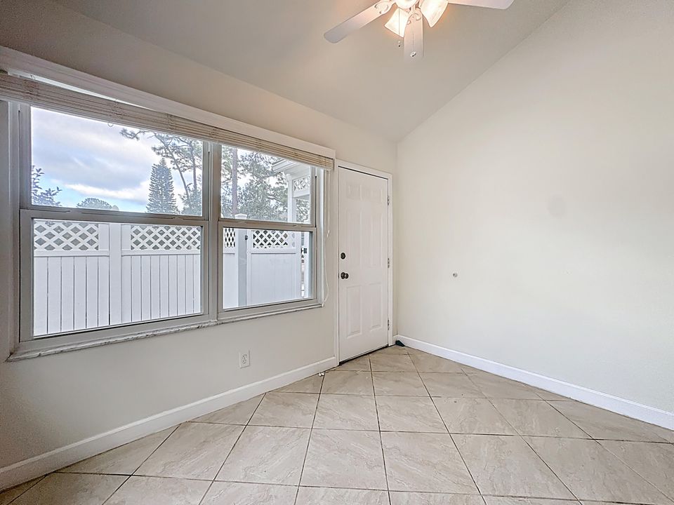 For Sale: $350,000 (3 beds, 2 baths, 1548 Square Feet)