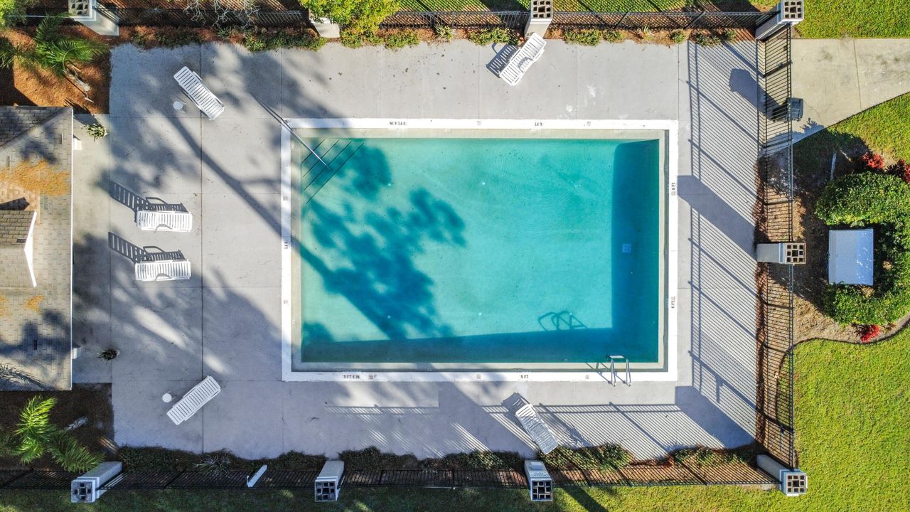 For Sale: $350,000 (3 beds, 2 baths, 1548 Square Feet)