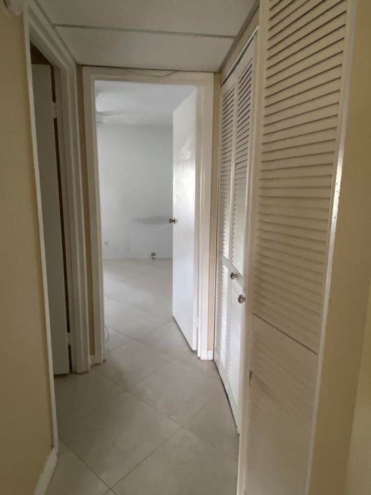 На продажу: $89,000 (1 спален, 1 ванн, 720 Квадратных фут)