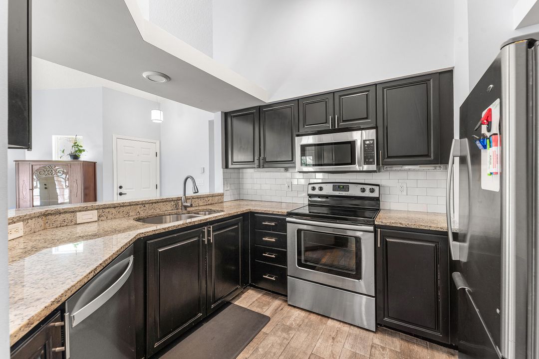 En Venta: $410,000 (2 camas, 2 baños, 1213 Pies cuadrados)