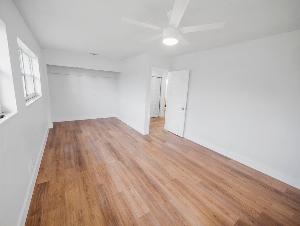 For Sale: $395,000 (3 beds, 1 baths, 1324 Square Feet)