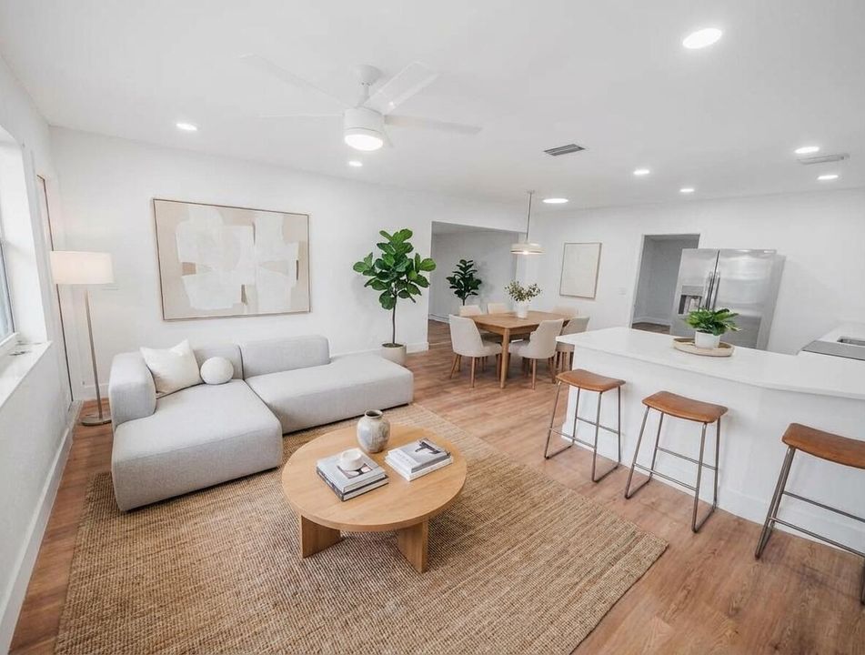 For Sale: $395,000 (3 beds, 1 baths, 1324 Square Feet)