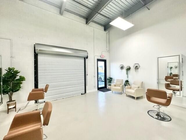 待售: $2,500 (0 贝兹, 0 浴室, 630 平方英尺)