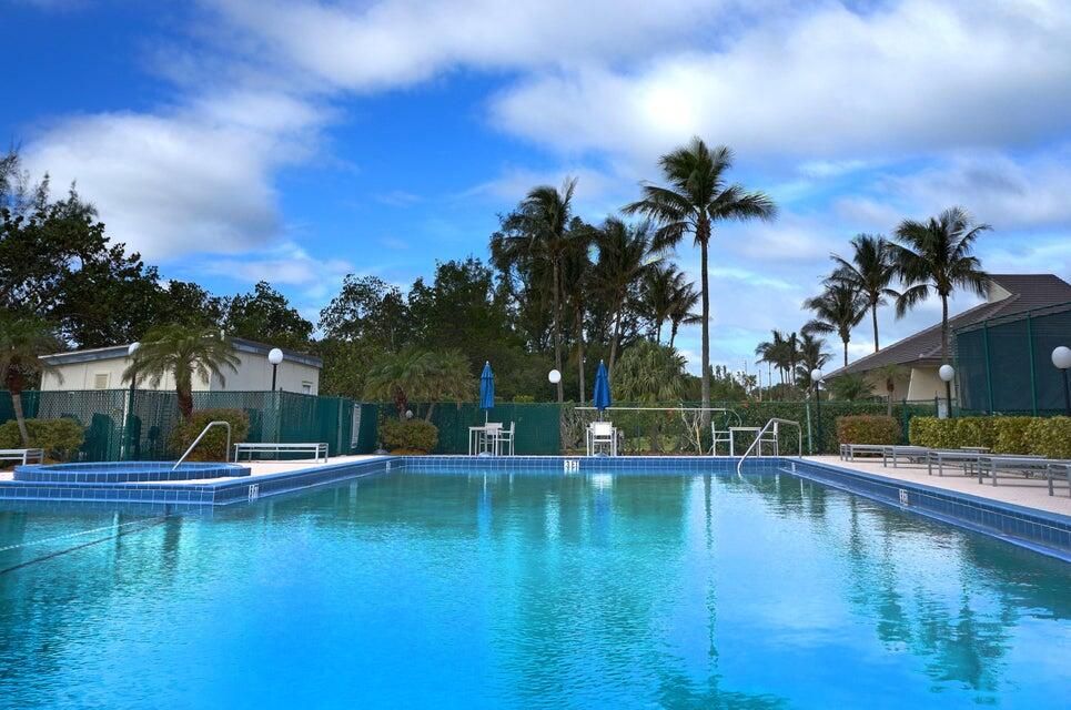 For Rent: $4,000 (2 beds, 2 baths, 1655 Square Feet)