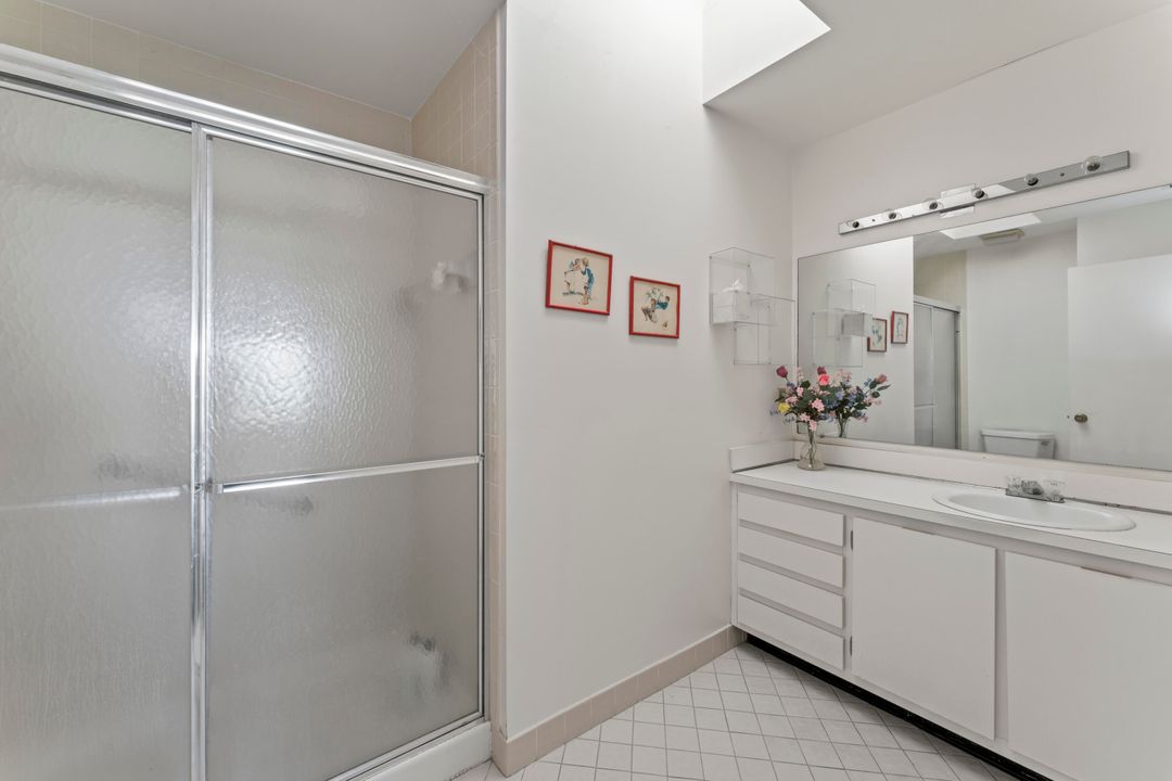 На продажу: $350,000 (3 спален, 2 ванн, 1241 Квадратных фут)