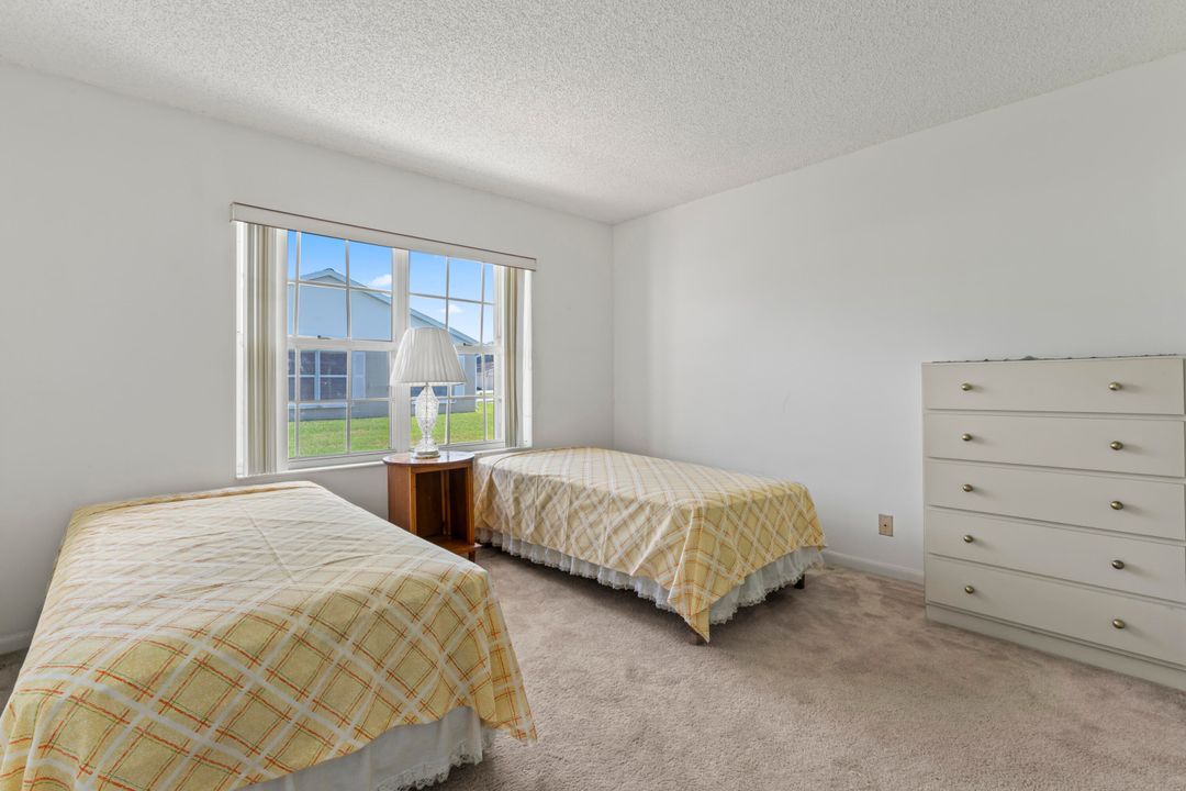 На продажу: $350,000 (3 спален, 2 ванн, 1241 Квадратных фут)