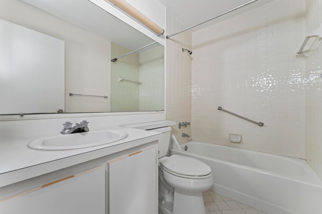 На продажу: $350,000 (3 спален, 2 ванн, 1241 Квадратных фут)