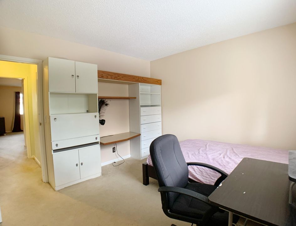 В аренду: $2,200 (2 спален, 2 ванн, 957 Квадратных фут)