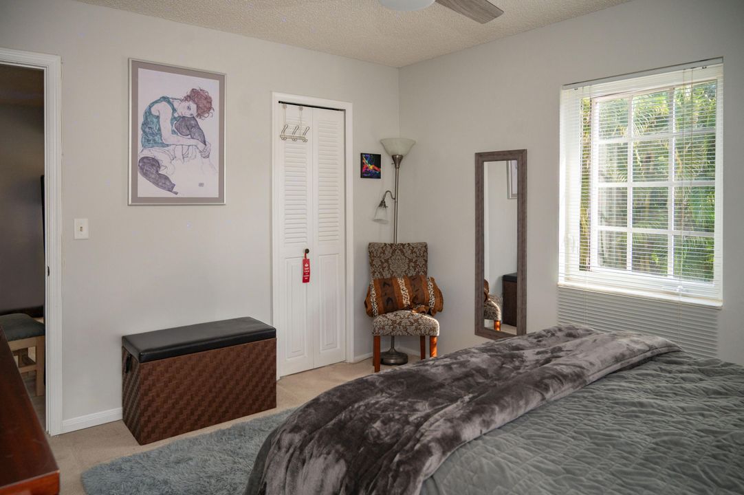 For Sale: $230,000 (2 beds, 2 baths, 1023 Square Feet)