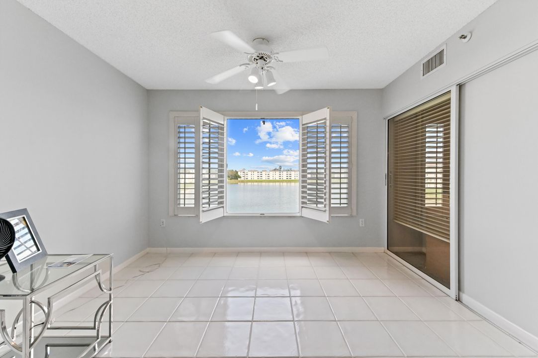 For Sale: $289,000 (2 beds, 2 baths, 1500 Square Feet)
