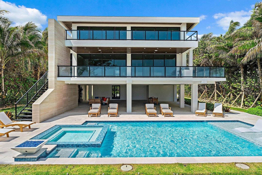 Active With Contract: $14,500,000 (4 beds, 6 baths, 5965 Square Feet)