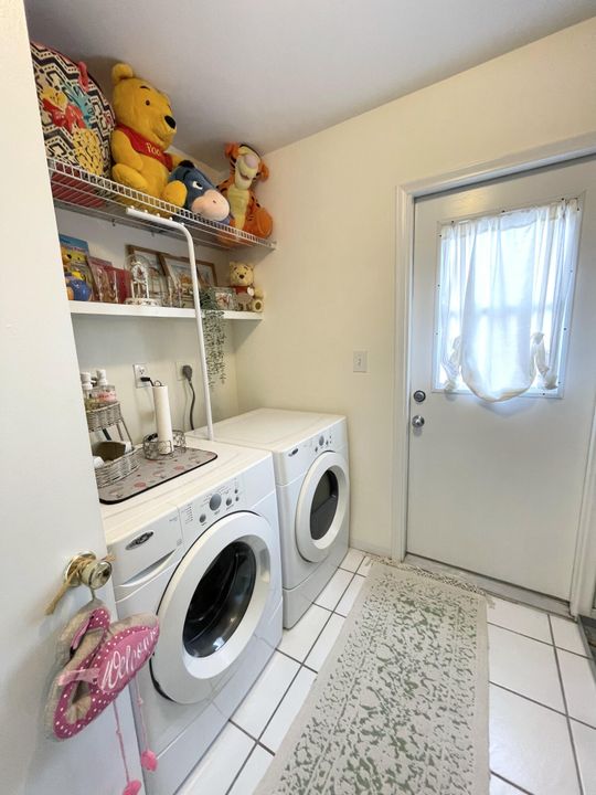 For Rent: $3,500 (2 beds, 2 baths, 1153 Square Feet)