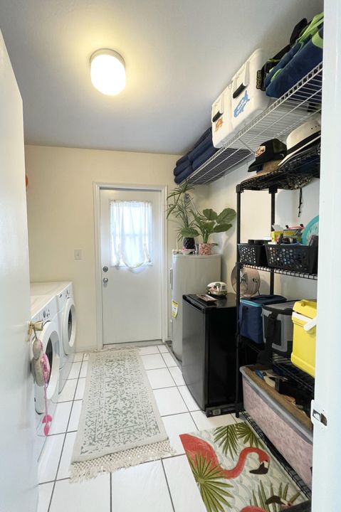 For Rent: $3,500 (2 beds, 2 baths, 1153 Square Feet)