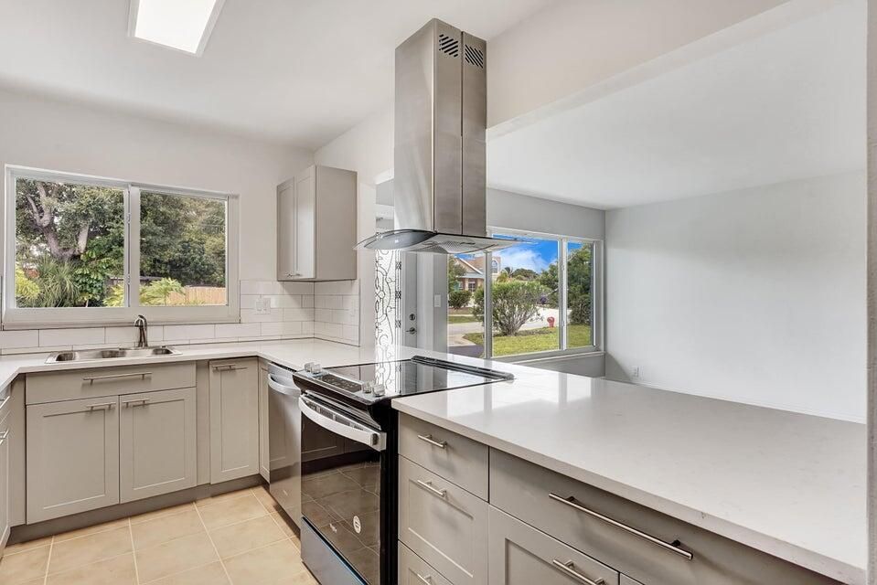 En Renta: $3,200 (3 camas, 2 baños, 2238 Pies cuadrados)